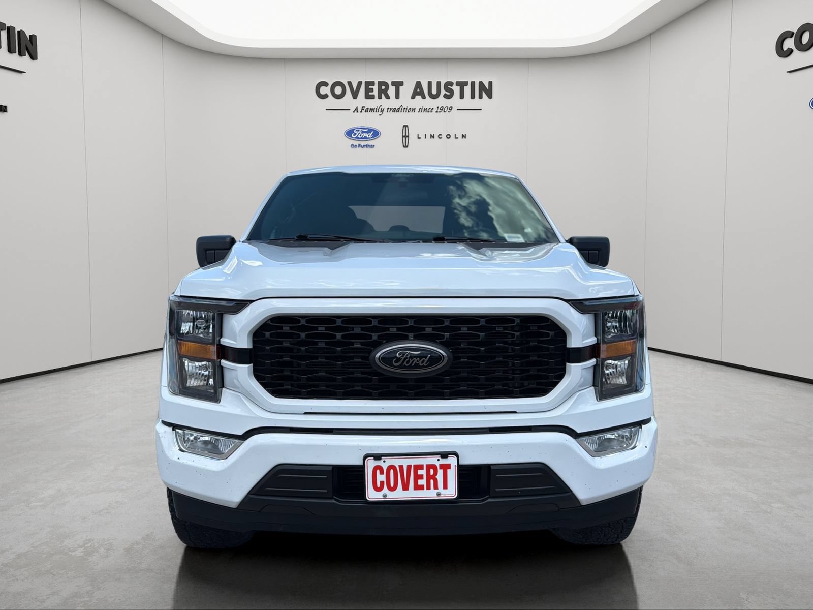 Certified 2022 Ford F150 XL w/ STX Black Appearance Package RWD image 8