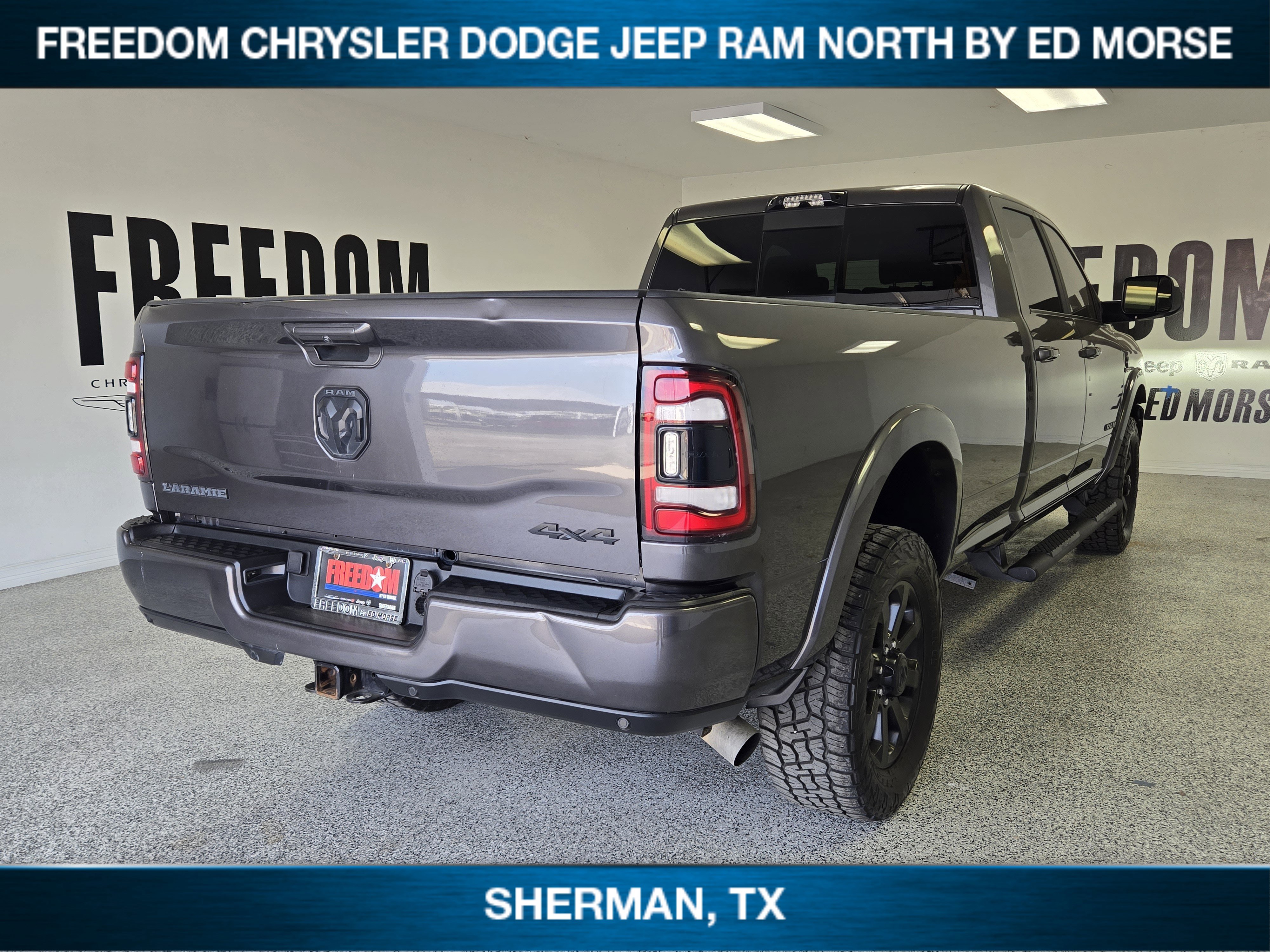 Used 2022 RAM 3500 Laramie w/ Night Edition image 3