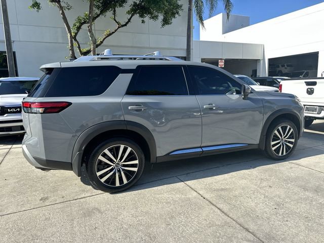 Used 2024 Nissan Pathfinder Platinum w/ Cargo Package FWD image 31
