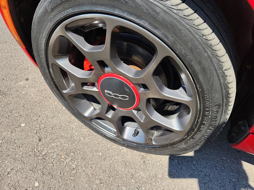 Used 2015 FIAT 500 Sport image 10