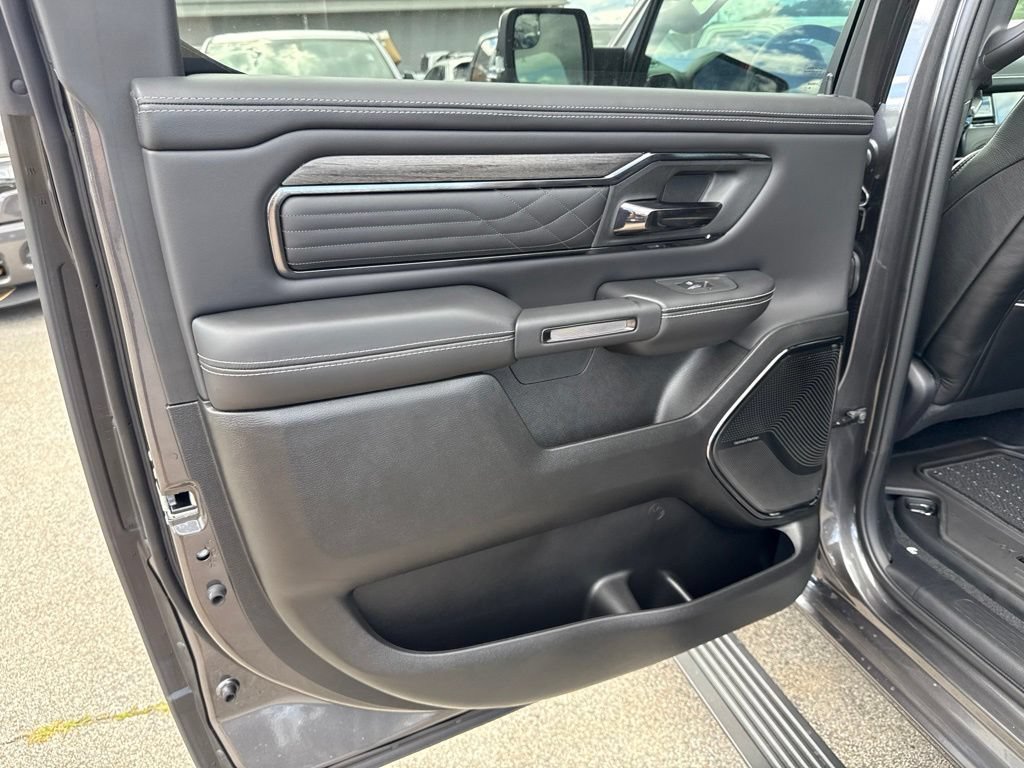 New 2027 RAM 1500 Limited AWD/4WD image 23