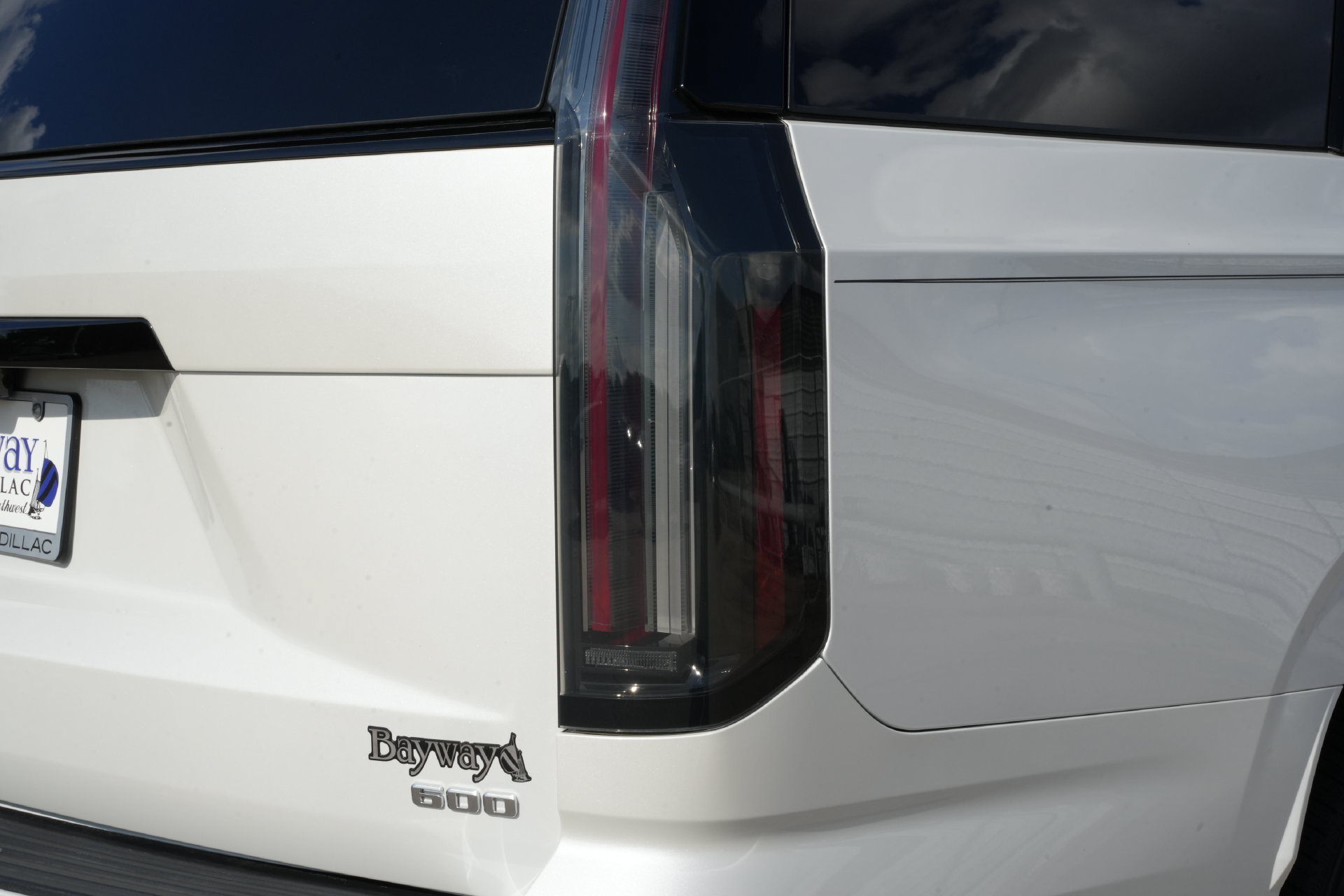 Used 2025 Cadillac Escalade Sport w/ Touring Package AWD/4WD image 23
