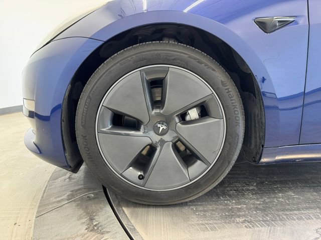 Used 2023 Tesla Model 3 Standard Range image 9