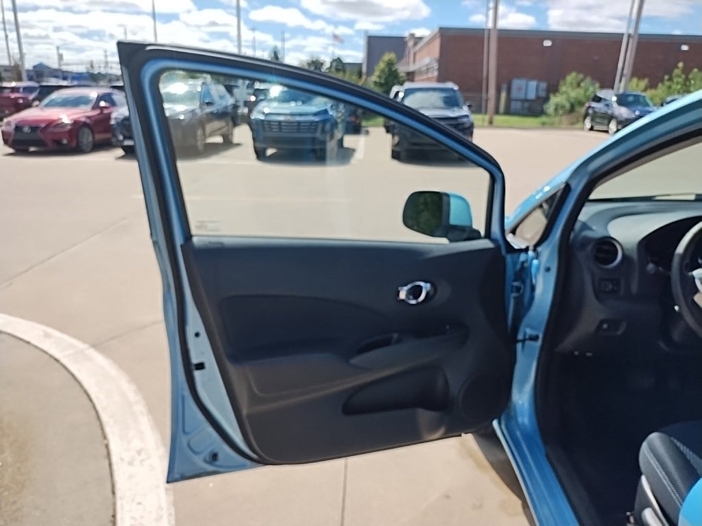 Used 2014 Nissan Versa Note SV FWD image 14