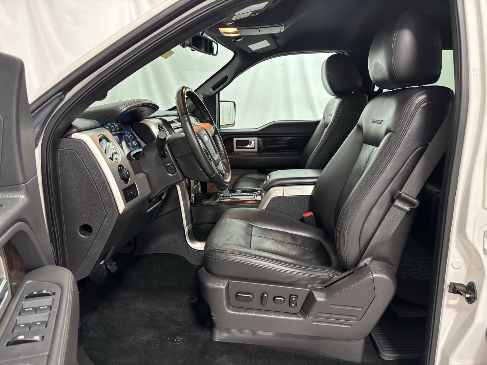 Used 2013 Ford F150 Platinum image 12