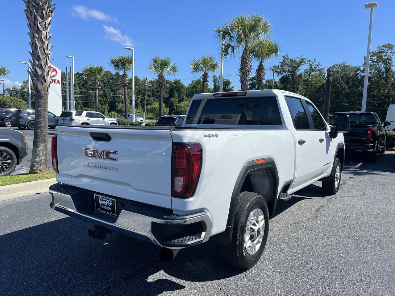 Used 2025 GMC Sierra 2500 Pro AWD/4WD image 10