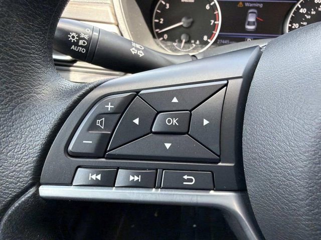 Used 2025 Nissan Altima 2.5 SV FWD image 25
