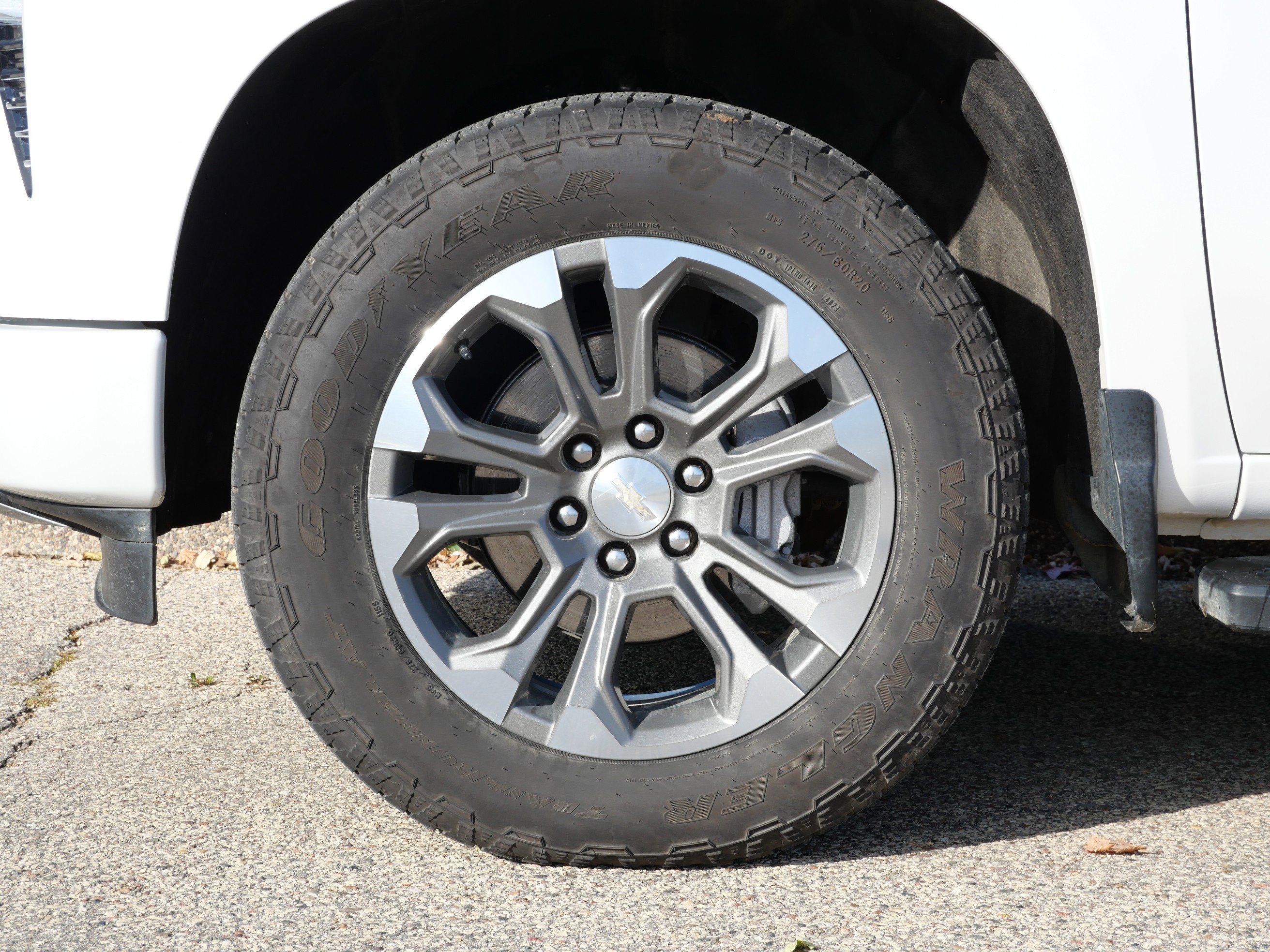 Used 2024 Chevrolet Silverado 1500 High Country w/ Technology Package image 7