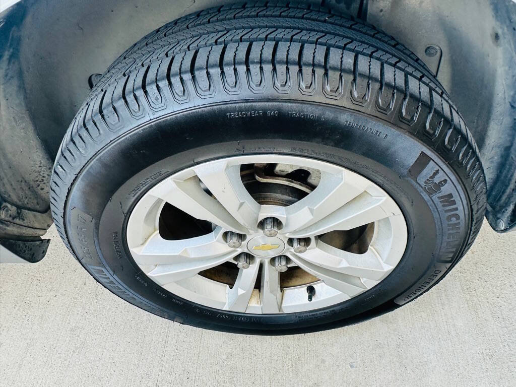 Used 2012 Chevrolet Equinox LTZ FWD image 28
