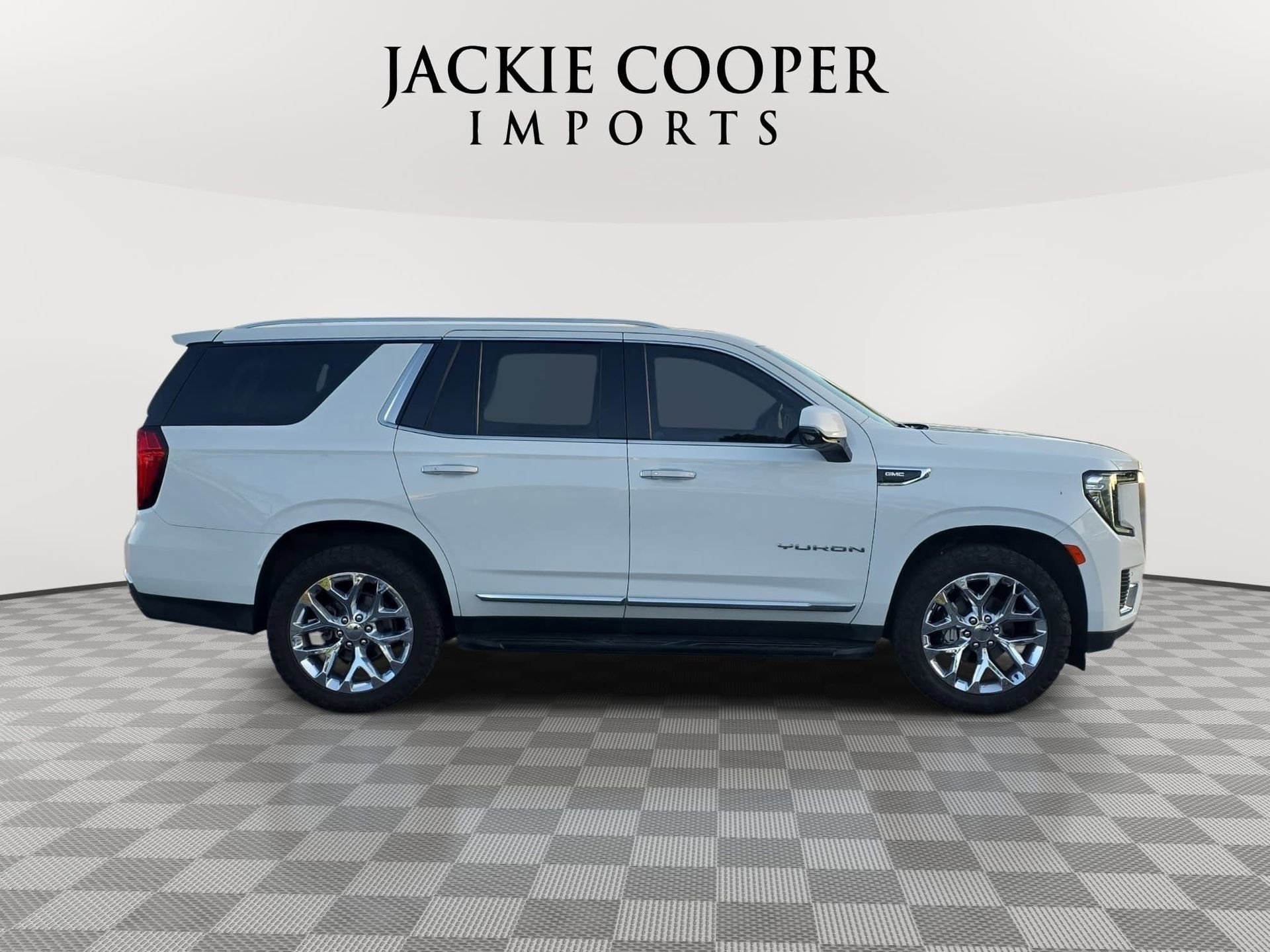 Used 2022 GMC Yukon SLT w/ SLT Premium Package RWD image 4