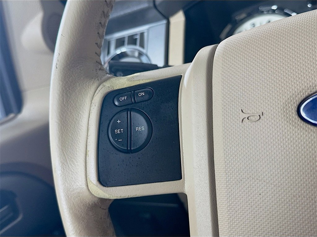 Used 2013 Ford Expedition XLT image 24