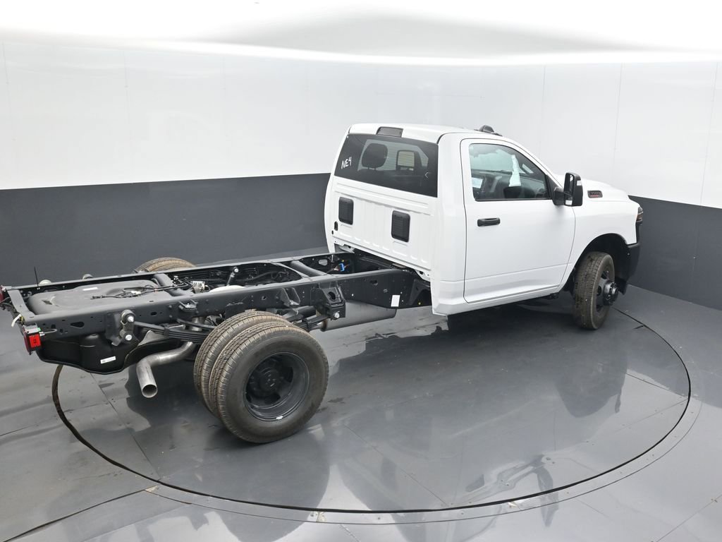 New 2026 RAM 3500 Tradesman AWD/4WD image 36