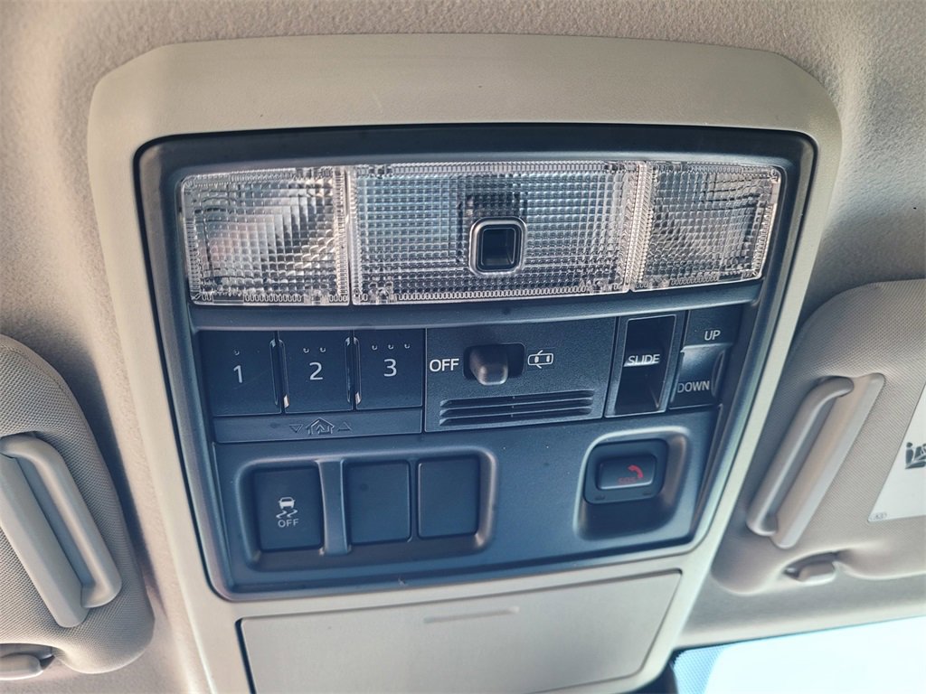 Used 2022 Toyota 4Runner SR5 Premium image 22