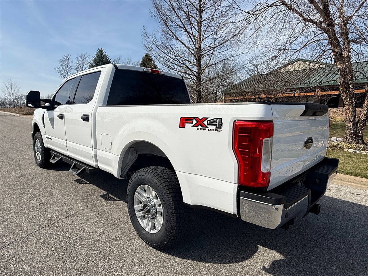 Used 2018 Ford F250 XLT w/ XLT Value Package AWD/4WD image 8
