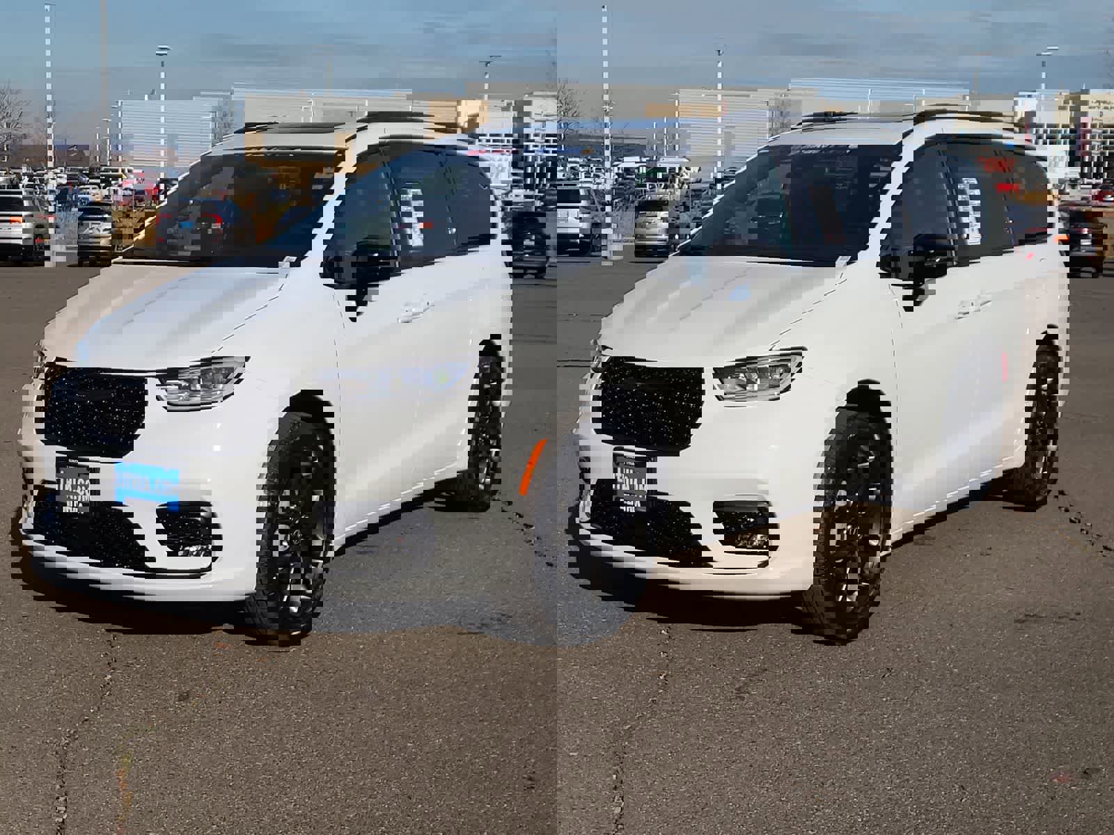 New 2026 Chrysler Pacifica Select image 1