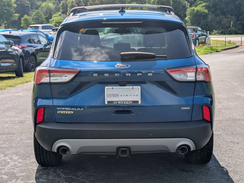 Used 2022 Ford Escape Titanium w/ Class II Trailer Tow Package FWD image 5