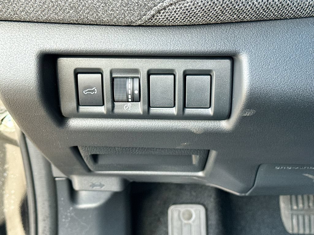 Certified 2026 Subaru Outback Limited AWD/4WD image 6