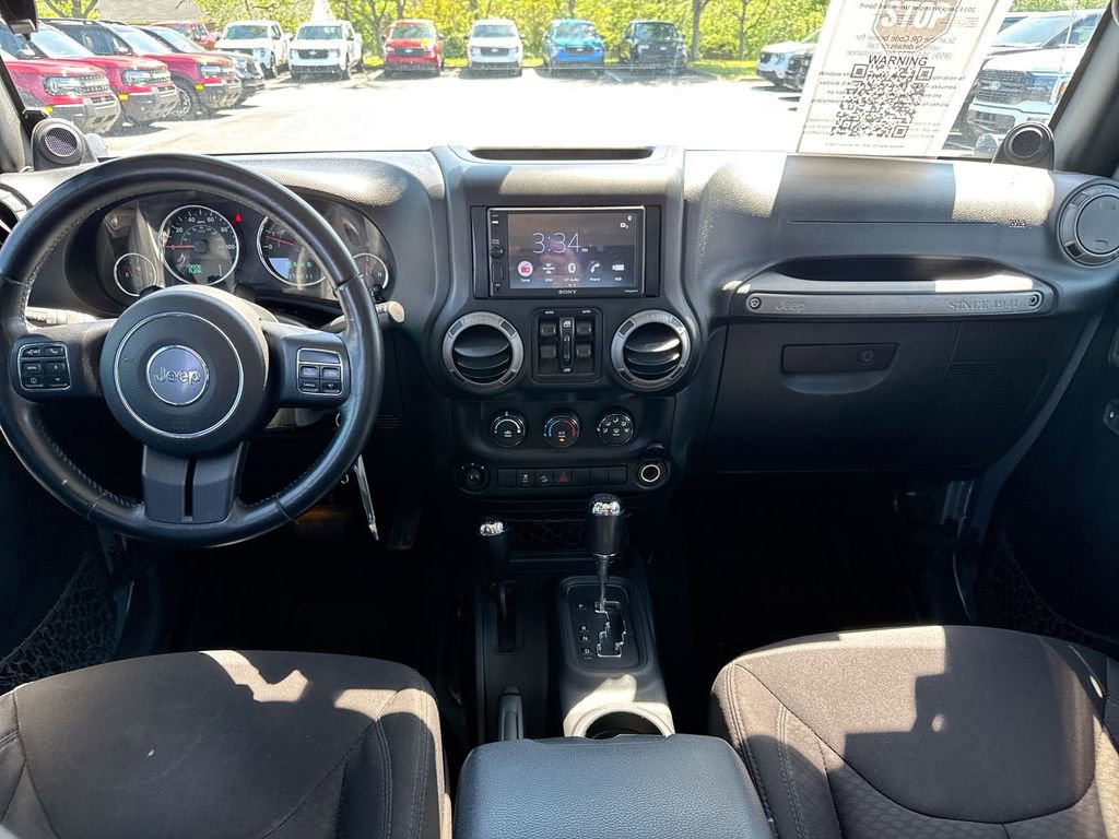 Used 2014 Jeep Wrangler Unlimited Sport w/ Quick Order Package 24S AWD/4WD image 10