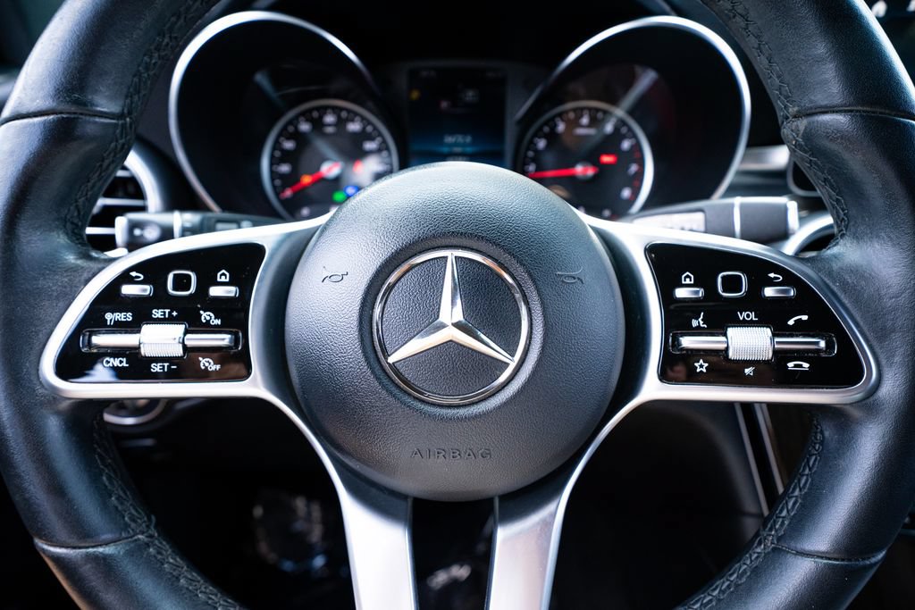 Used 2021 Mercedes-Benz GLC 300 4MATIC w/ Premium Package image 32