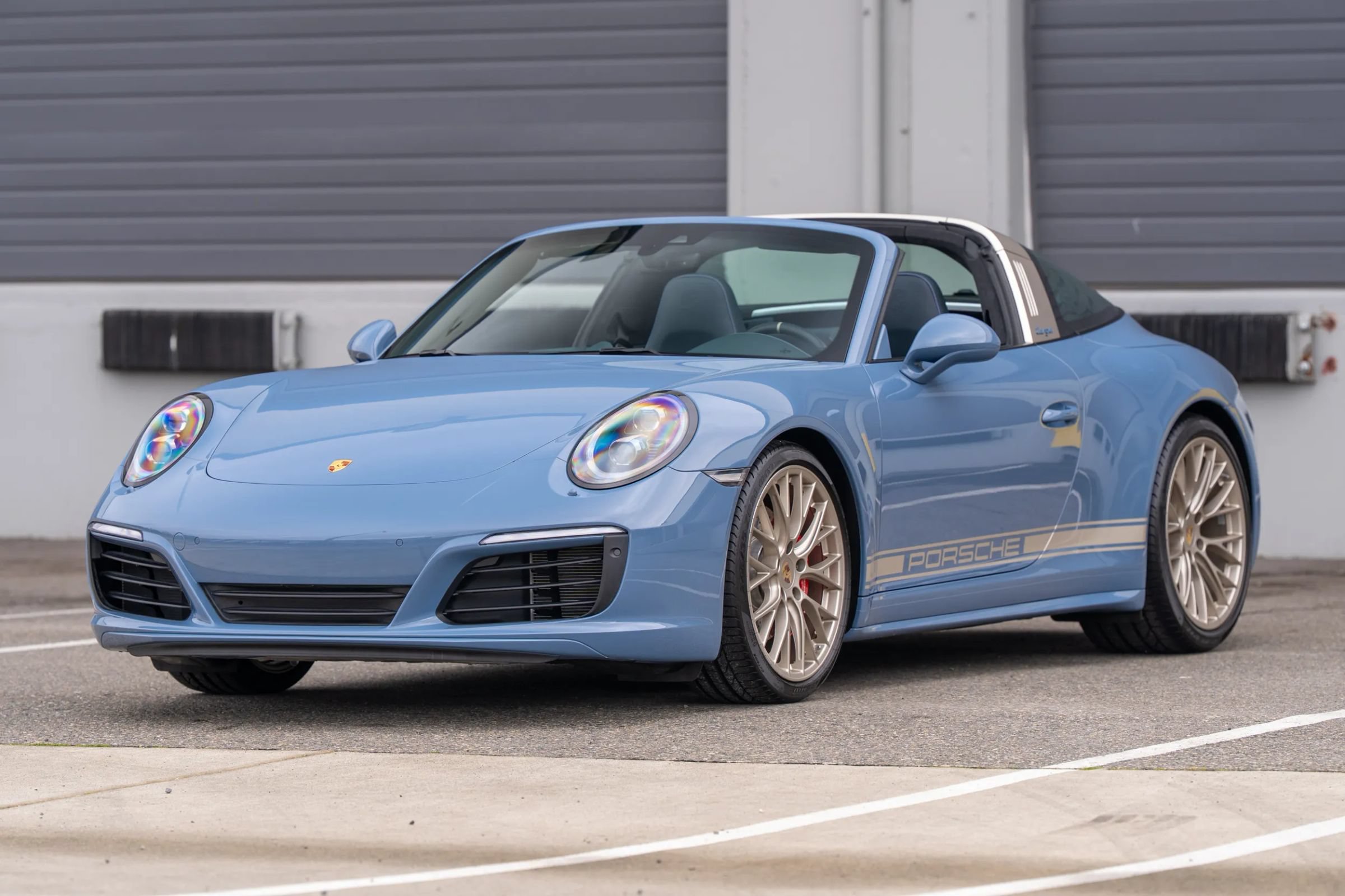 Used 2017 Porsche 911 Targa 4S AWD/4WD image 5