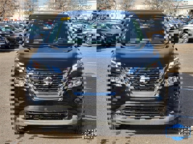 Certified 2023 Nissan Rogue SV image 9