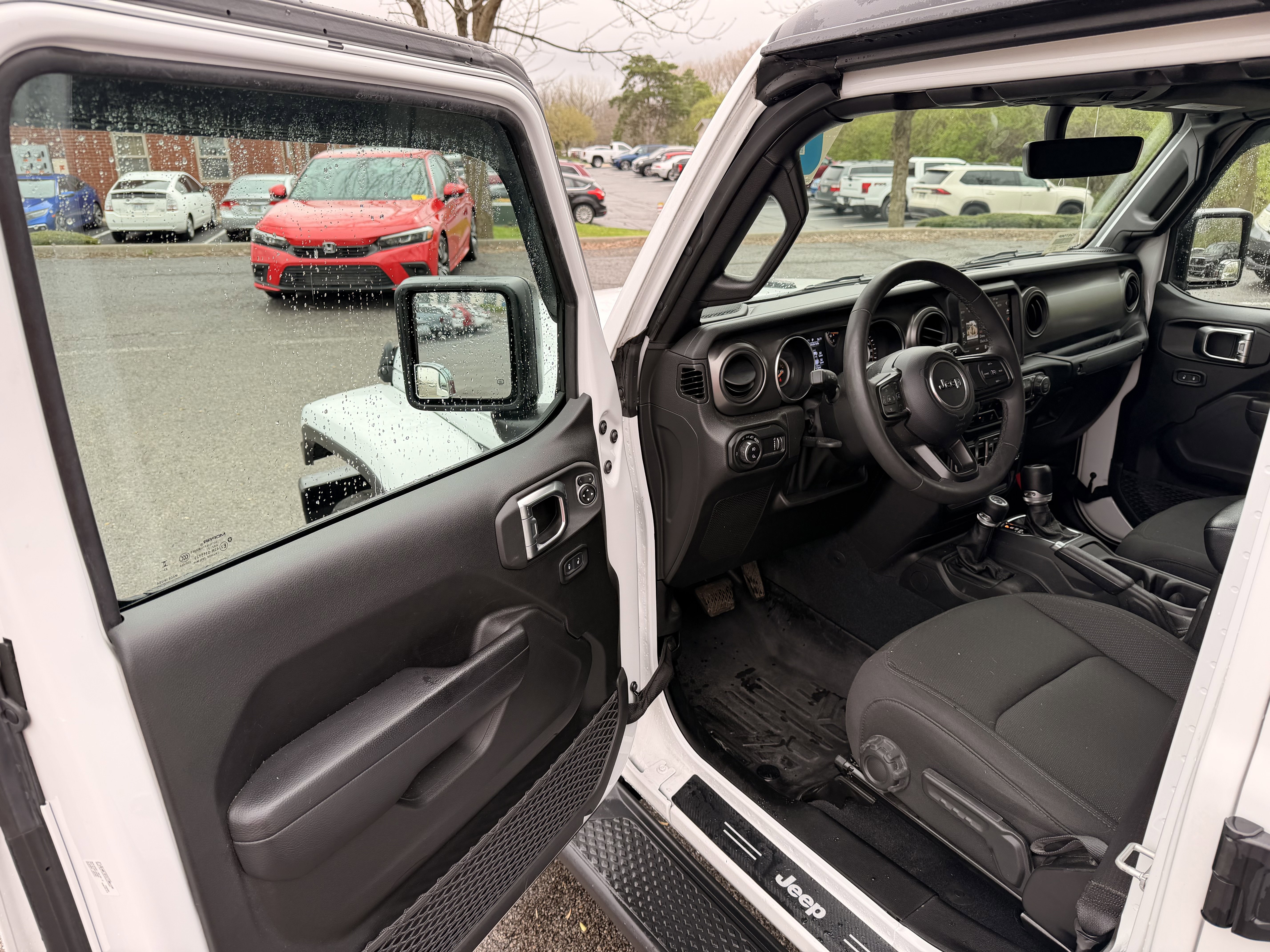 Used 2023 Jeep Gladiator Sport image 10