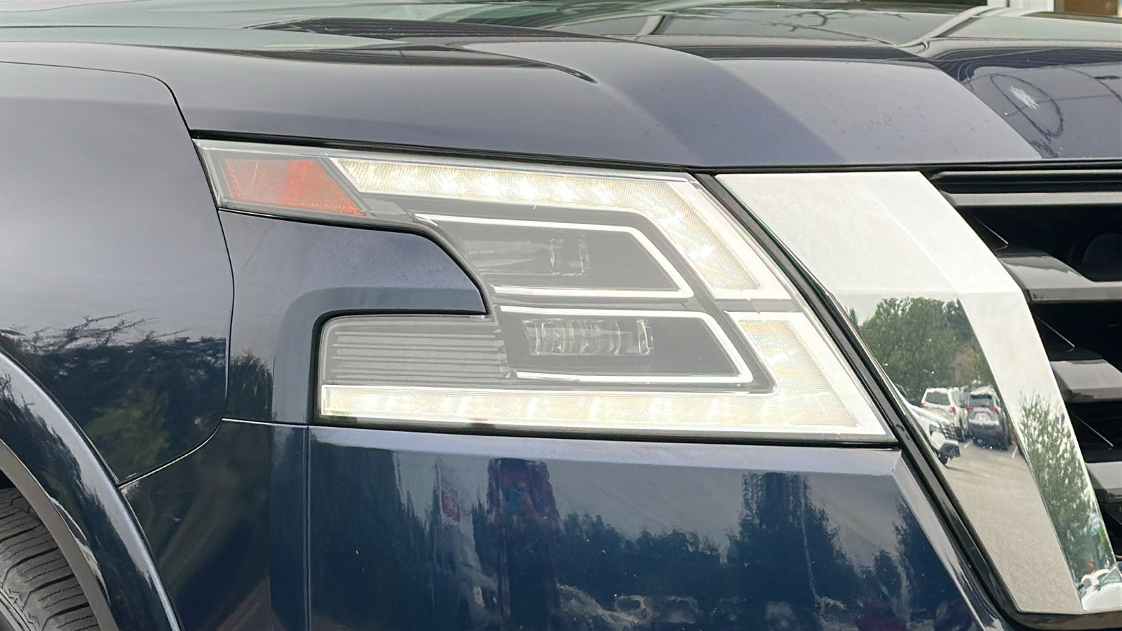 Certified 2023 Nissan Armada SL image 4