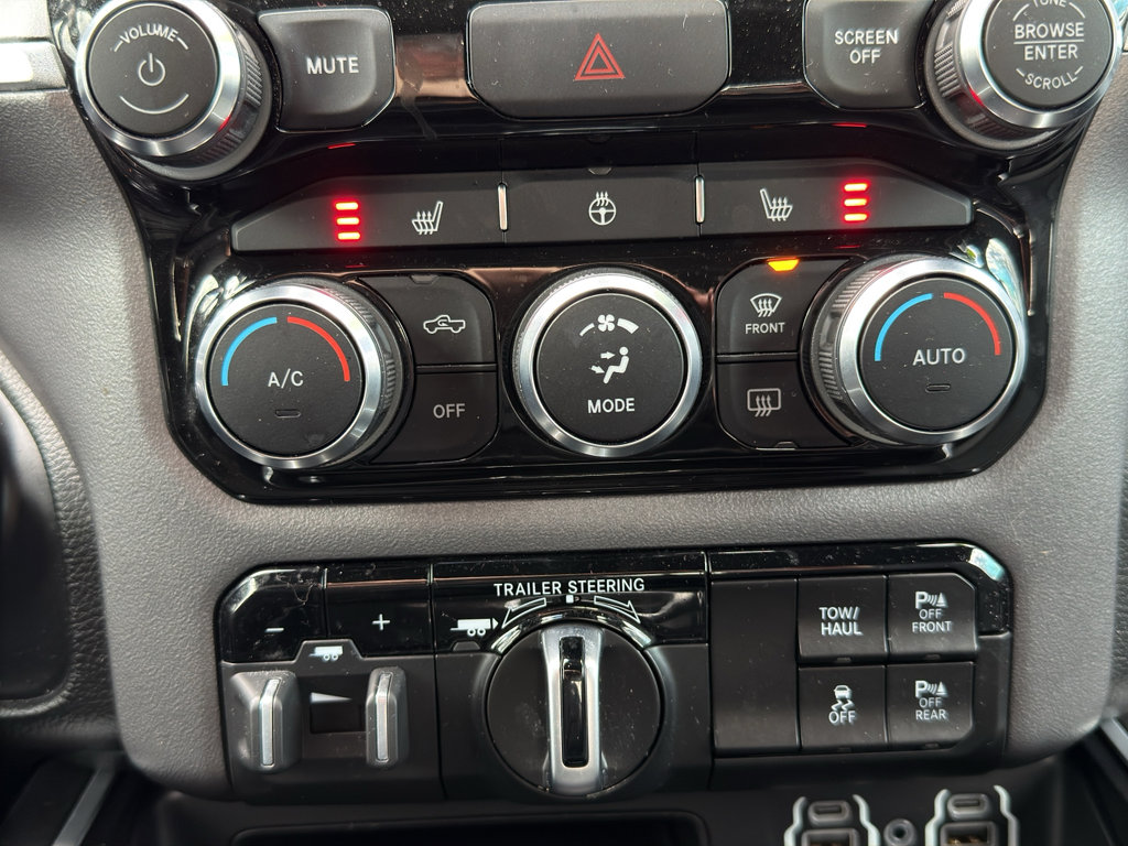 Used 2023 RAM 1500 Big Horn AWD/4WD image 37