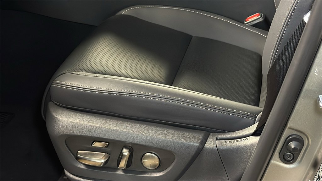 New 2025 Lexus LX 600 4WD w/ Luxury Package image 27