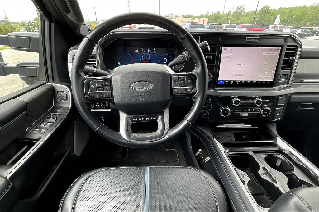 Used 2025 Ford F450 Platinum AWD/4WD image 6