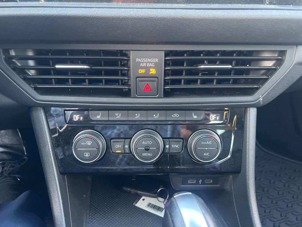 Used 2021 Volkswagen Jetta SE image 29