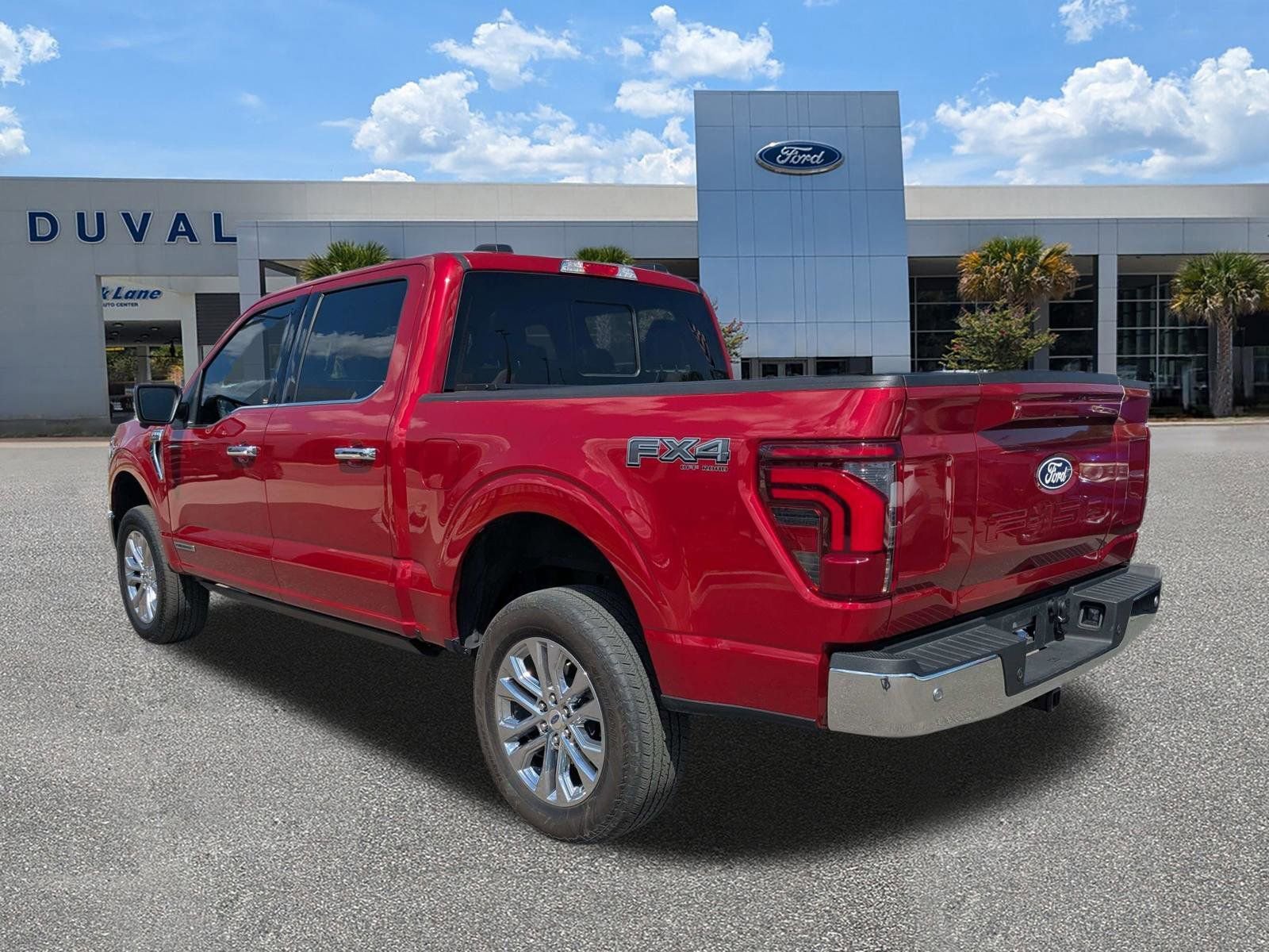 Used 2025 Ford F150 Lariat w/ Equipment Group 502A High image 6