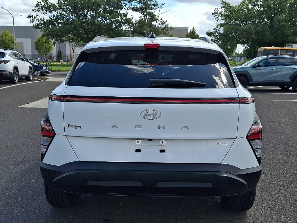 Certified 2024 Hyundai Kona SEL AWD/4WD image 6