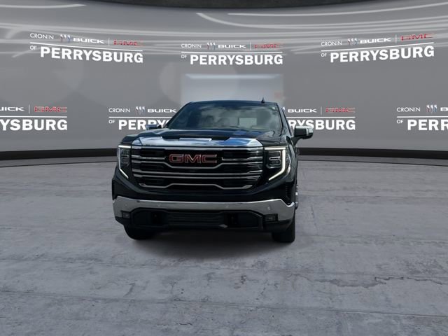 Used 2023 GMC Sierra 1500 SLT w/ SLT Premium Plus Package AWD/4WD image 3