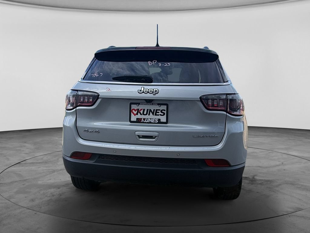 Used 2025 Jeep Compass Limited AWD/4WD image 8