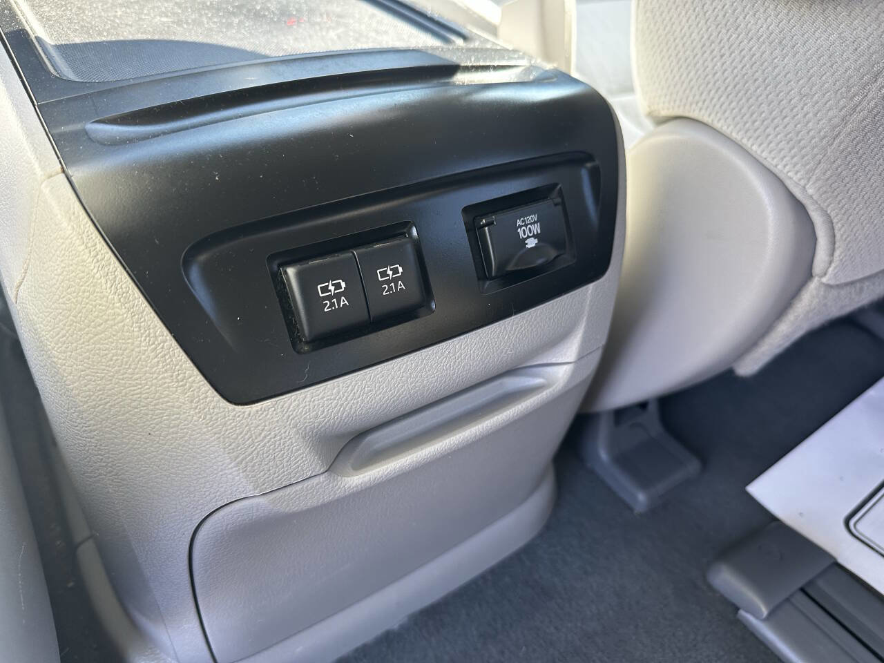 Used 2020 Toyota Sienna LE AWD/4WD image 16