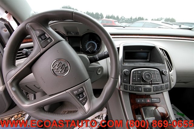 Used 2010 Buick LaCrosse CXL image 9