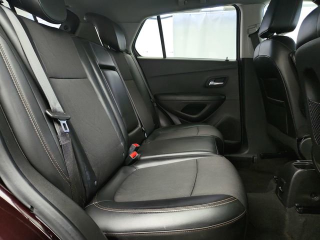 Used 2021 Chevrolet Trax LT image 24