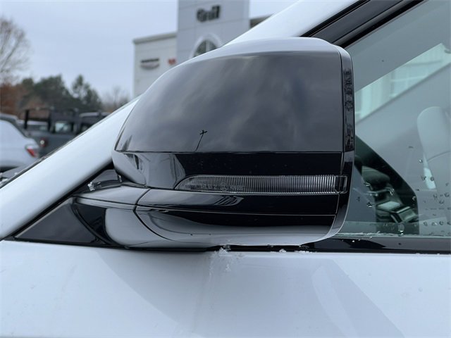 New 2025 Jeep Grand Cherokee Limited w/ Black Appearance Package image 39