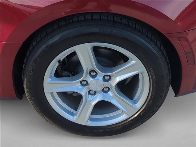 Used 2024 Chevrolet Camaro LT RWD image 6