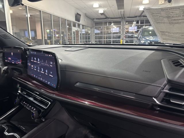 Used 2024 Chevrolet Traverse Z71 w/ Enhanced Driving Package image 40