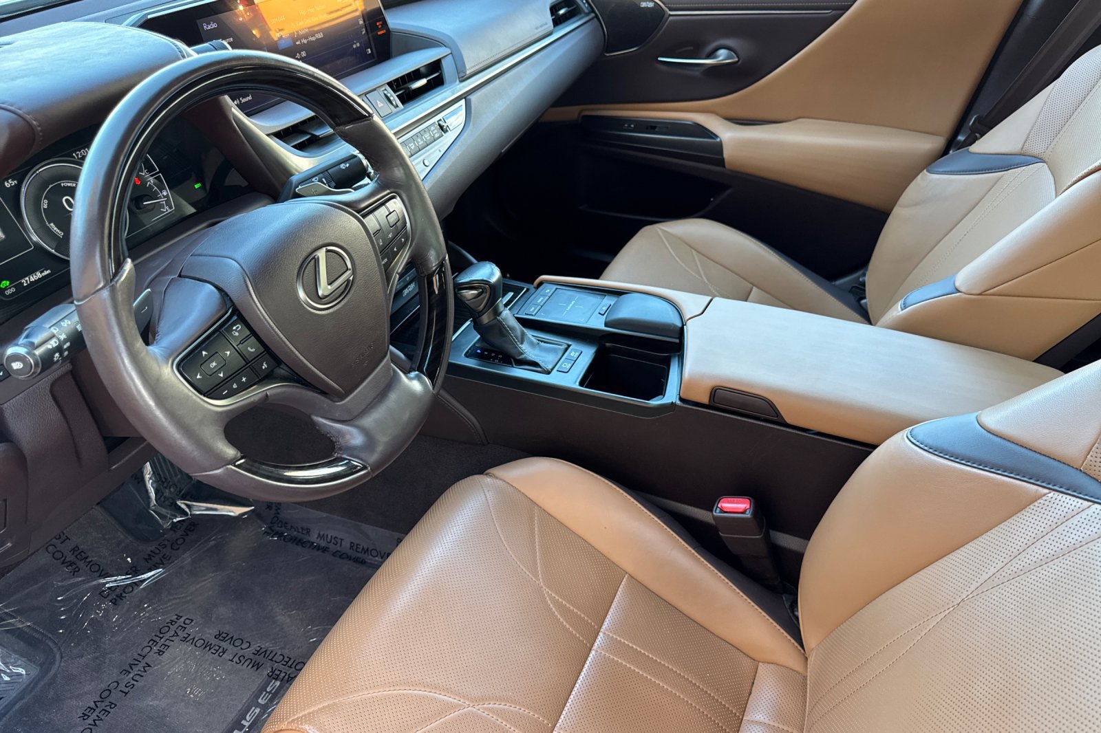 Used 2019 Lexus ES 300h w/ Accessory Package 2 FWD image 11