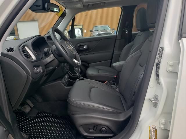 Used 2023 Jeep Renegade Limited w/ Sun/Sound Group AWD/4WD image 10
