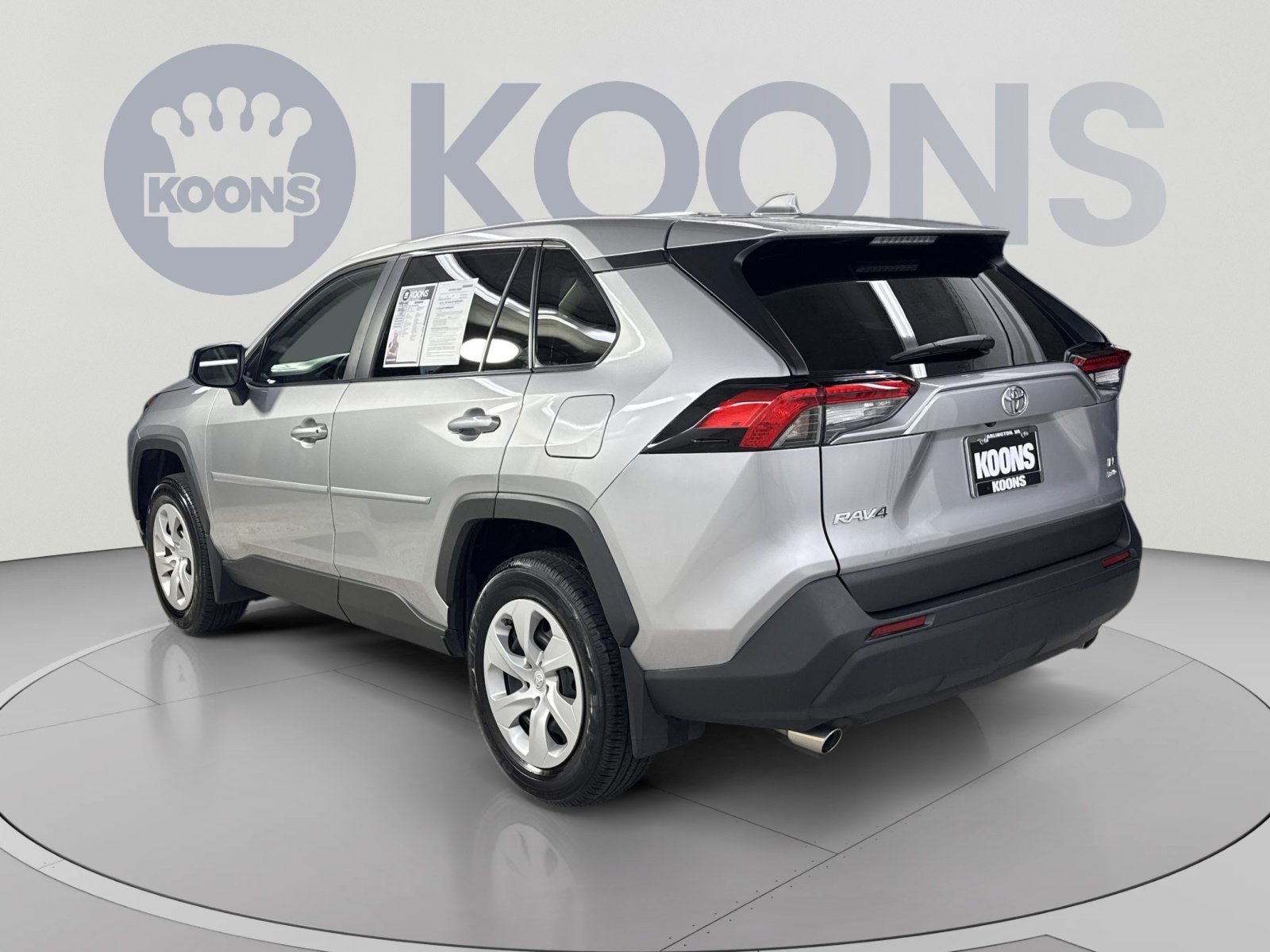 Used 2025 Toyota RAV4 LE AWD/4WD image 18