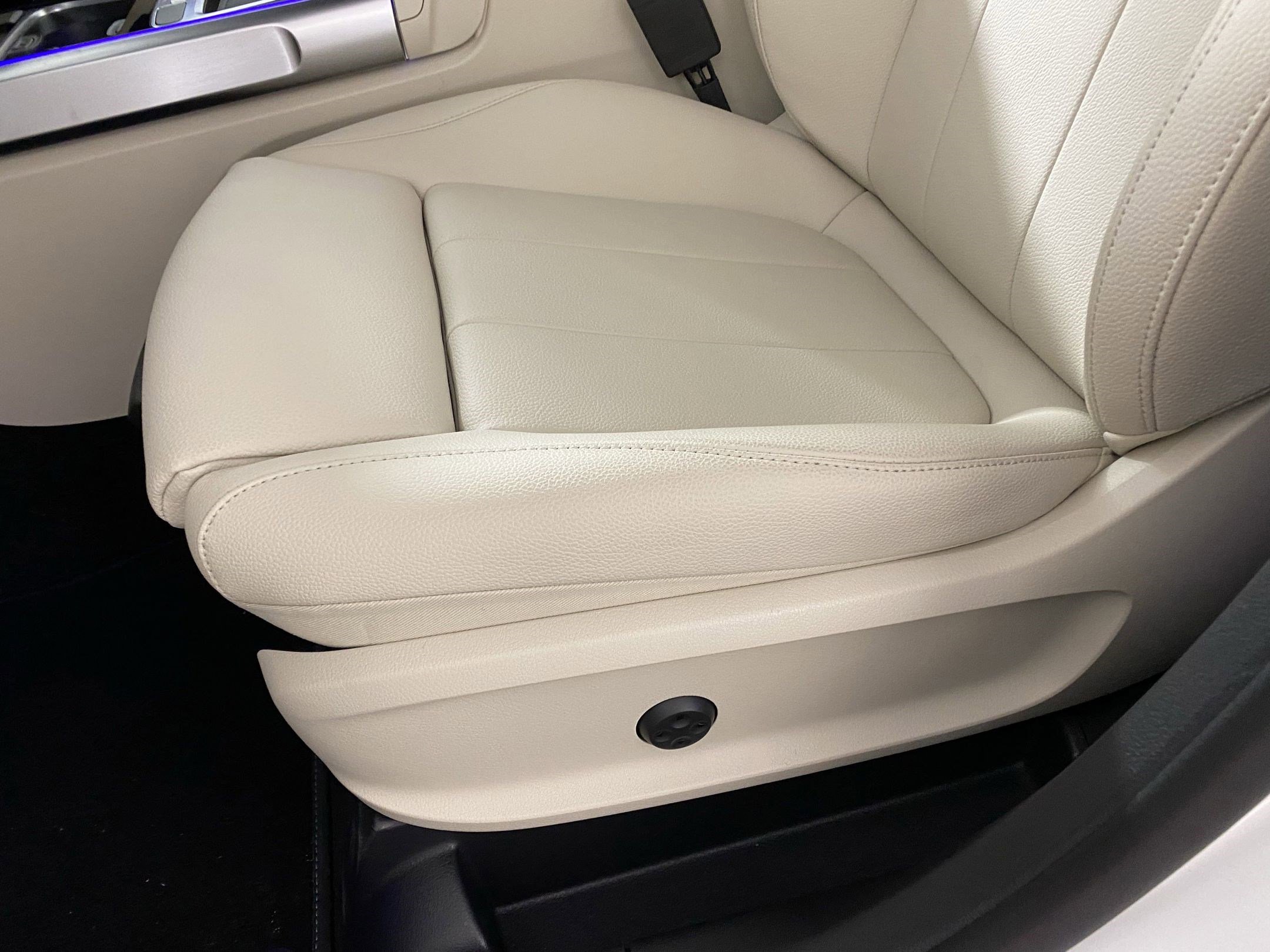 Certified 2025 Mercedes-Benz GLB 250 4MATIC image 12