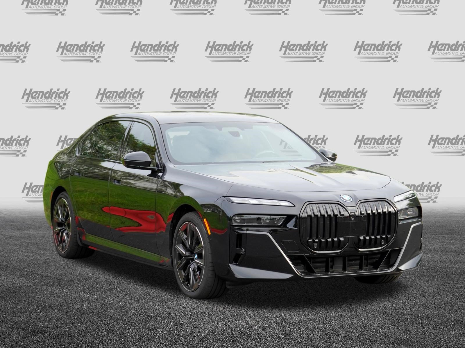 Used 2024 BMW i7 xDrive60 w/ Executive Package AWD/4WD image 2