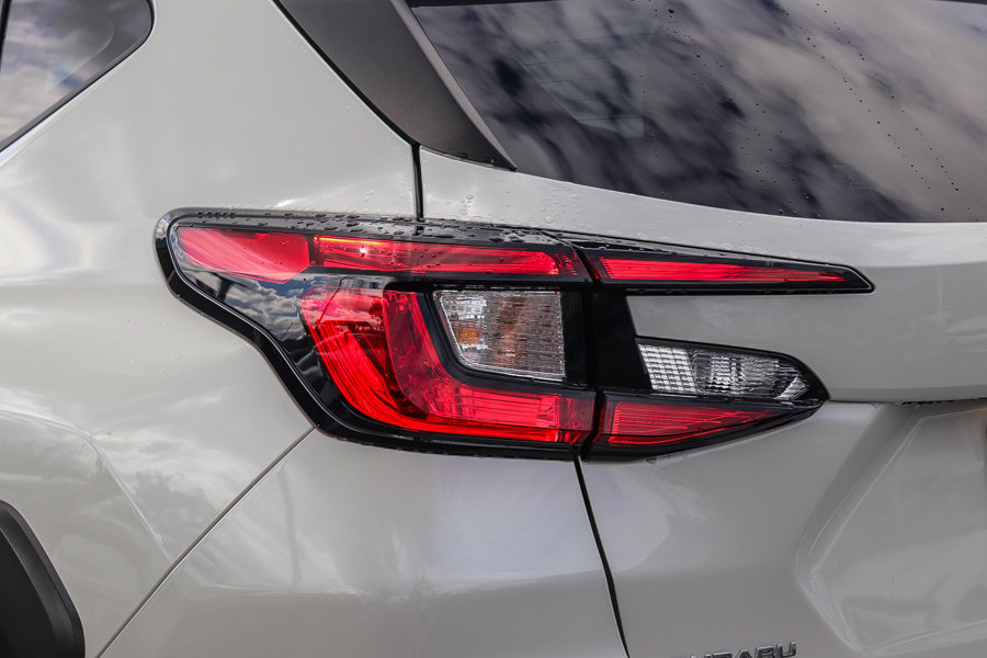 Used 2024 Subaru Crosstrek 2.0i Premium w/ Crosstrek Mirror Package AWD/4WD image 9