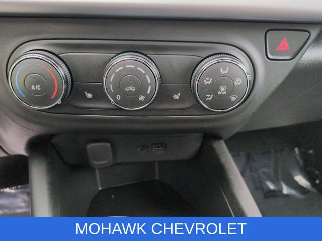 Used 2025 Chevrolet Trax RS w/ Driver Confidence Package image 18