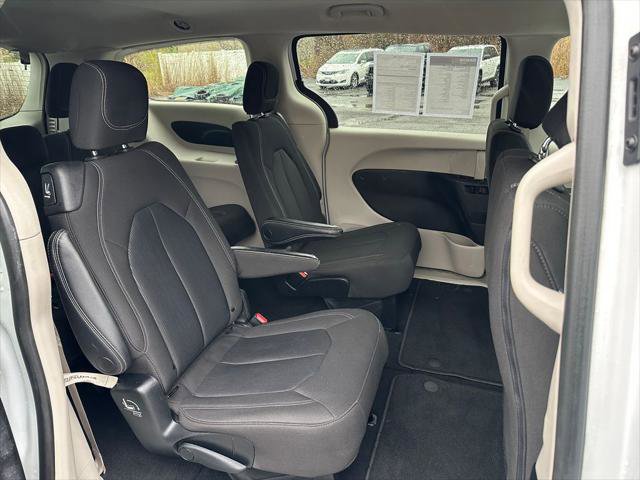 Certified 2022 Chrysler Voyager LX image 26