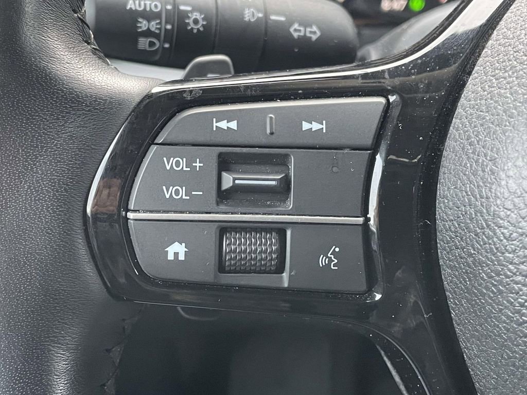 Used 2023 Honda Pilot EX-L image 9